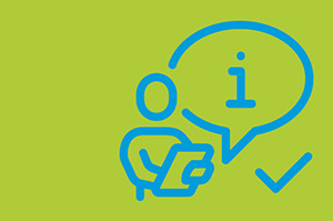 Eine Darstellung einer Person mit Klemmbrett, die neben einer Liste steht.